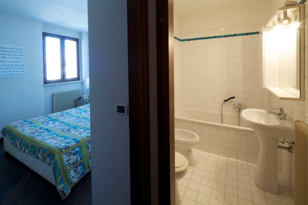 Old Harbour House Appartement Grado Buitenkant foto